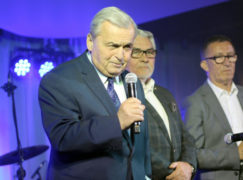 Zmarły Senator bez wysokiego odznaczenia. Żona odmówiła przyjęcia