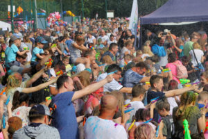 dzień dziecka bitwa wodna holi festiwal 2019 (10)